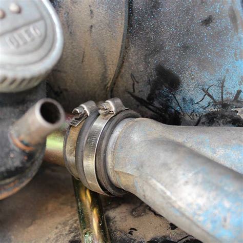 Installing Intake Manifold 的图像结果