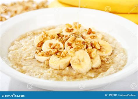 Banana Nut Oatmeal with Honey Stock Image - Image of bowl, walnut: 13502823