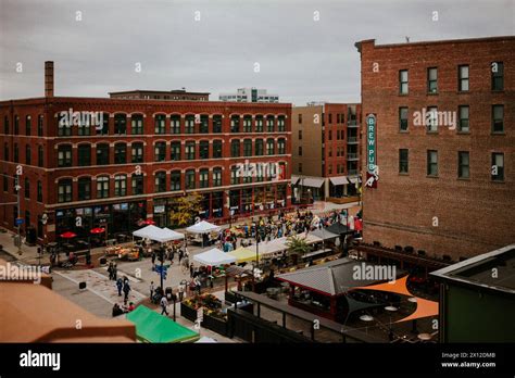 Aerial view of farmers market in the street of Des Moines Stock Photo ...