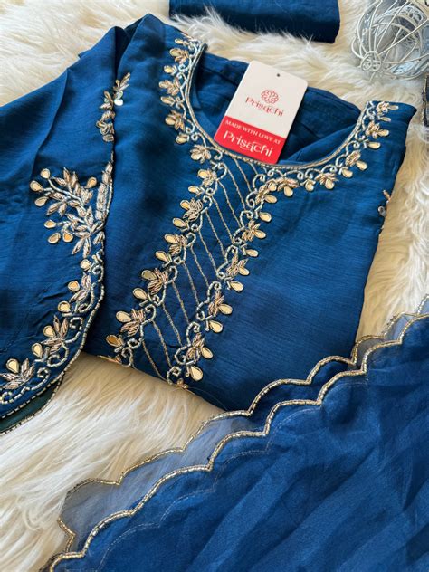 Blue embroidered kurta set with dupatta – Prisachi Official