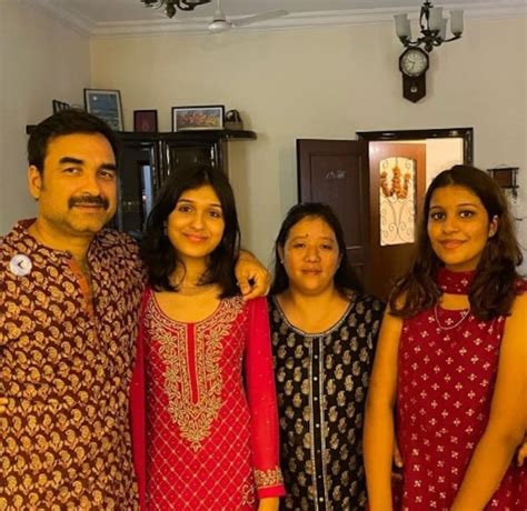 Mirzapur kaleen Bhaiya aka Pankaj Tripathi Daughter Aashi looks very ...