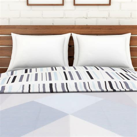 Buy SPACES Welhome Unwinders Printed Double Bed Quilt - 220 x 230 cm ...