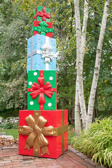 Giant Stacked Christmas Presents - Outdoor Holiday Decor