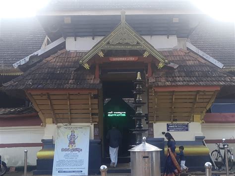 Nelluvaya Dhanvantri Temple in Kerala