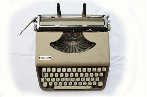 Antares portable typewriter