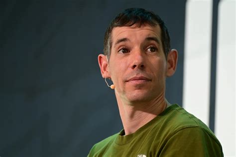 Alex Honnold Scales Taipei 101, Redefining the Limits of Human Endurance