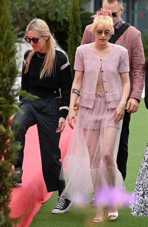 Newlyweds Kristen Stewart and Dylan Meyer Step Out to Premiere Movie at ...