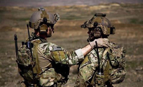 Army Rangers vs. Green Berets: What's the difference?