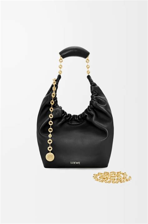 Bolso Squeeze pequeño en piel napa de cordero Negro - LOEWE