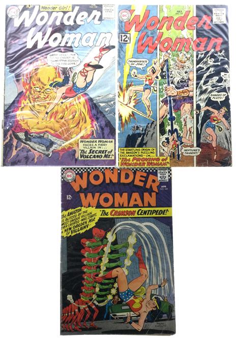 Lot - Vintage DC Wonder Woman Comic Books