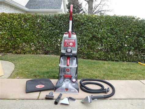 Lot # 4 - Hoover Floor Finishing Machine - Carpet Cleaner w ...