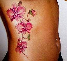 tatuaggio ramo con fiori tatuaggi di fiori colorati significato e immagini tatuaggio ramo con fiori tatuaggi di fiori colorati significato e immagini