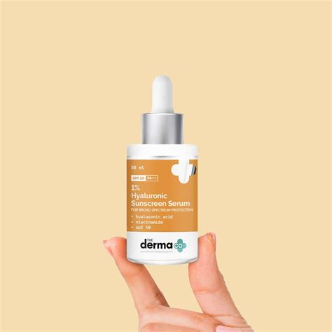 1% Hyaluronic Serum Sunscreen -30ml | The Derma Co