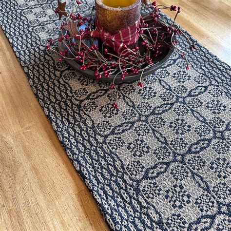 Pine Creek Saratoga Black and Tan Woven Table Runner 56"