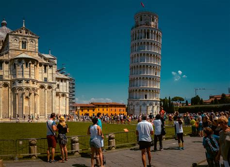 45+ Famous Italy Landmarks and What Makes Them So Special - Adventures ...
