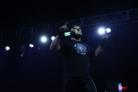 Photos: Cain Velasquez returns to wrestling for Lucha…