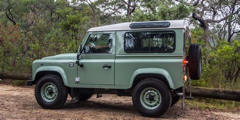 Land Rover Defender production to end January 2016 - report - Photos (1 ...