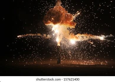 Hall Exploding 的图像结果