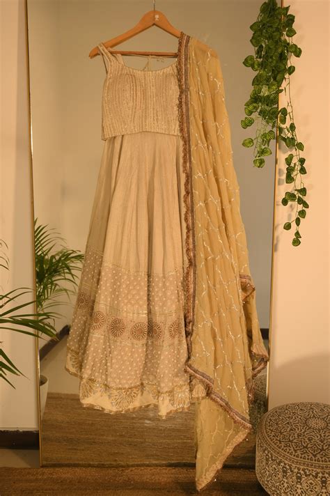 Creme Gota Choli with Heavy Lehenga – Stage3