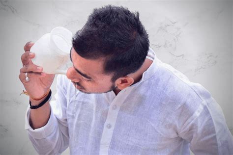 Using a Neti Pot 的图像结果