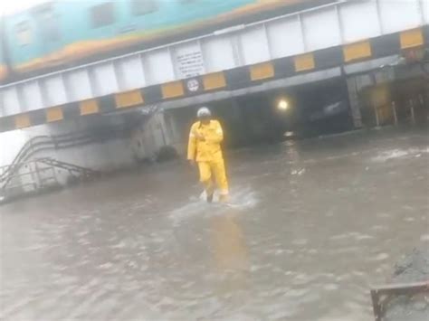 Mumbai reels under Red Alert, holiday declared in schools, colleges ...