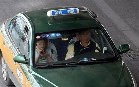 北京出租车上“消失”的安全带|锁扣|安全带|后排_新浪新闻