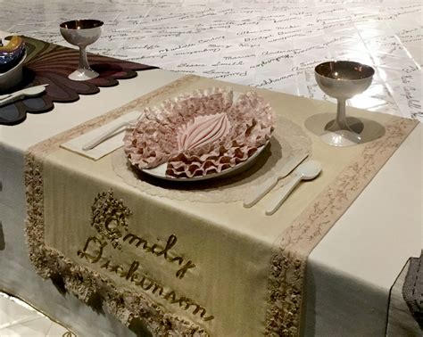 The Dinner Party Chicago / How Judy Chicago made a feminist masterpiece ...