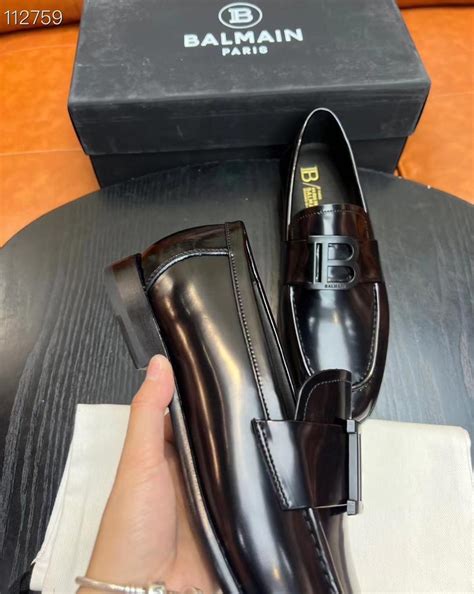 Premium B Logo Embellished Loafers For Men – Foint.in