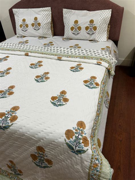 MATCHING BEDSHEET & QUILT – The Fabkraft