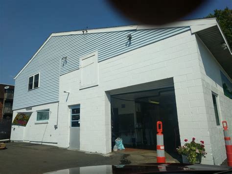 Mountain Spring Water NC 的图像结果