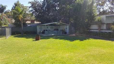 RIVER VILLAGE MOTEL & HOLIDAY UNITS (Echuca, Victoria) - Hotel Reviews ...