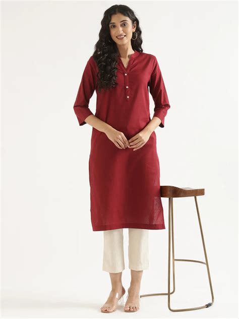 Women Maroon Airy Linen Long Kurta