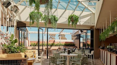 Skinny Dog Hotel, Kew Review