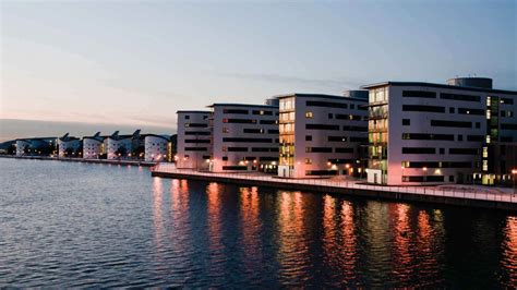 Real Estate Degrees & Courses | Uni Compare