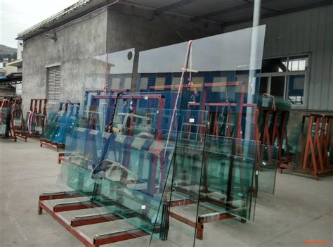 遂宁市北京现代汽车4S店展厅 | 特殊超大板玻璃 | 产品中心 | 四川中建成特种玻璃有限公司