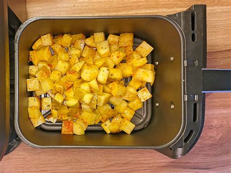 How Long To Cook Potatoes In Air Fryer