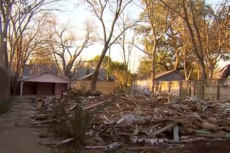 New House Demolition Fail 的图像结果