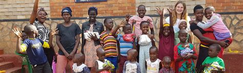 Freiwilligenarbeit in Uganda | Gorillas & Hilfsprojekte