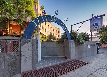 जयपुर के 3 सर्वश्रेष्ठ बजट होटल - विशेषज्ञों की सिफारिशें