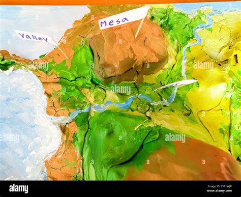 Making Model of Landforms 的图像结果