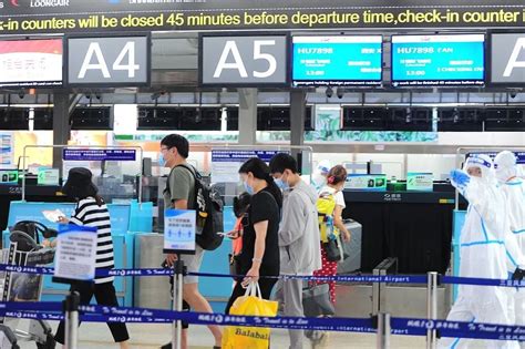 三亚首批返程游客集中隔离 仍有5.7万游客滞留_凤凰网资讯_凤凰网