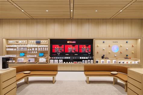 Apple Ginza in Tokyo Reopens Friday With All-New Design Spanning Four Floors - MacRumors