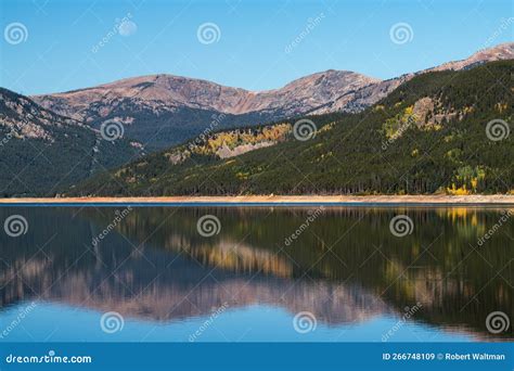 Early Morning Moon Over High Peaks Above Turquoise Lake, Colorado ...