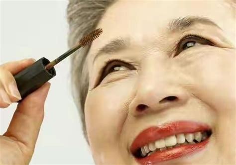 老年人眉毛的画法，70岁以上老人眉毛怎么化妆-528时尚
