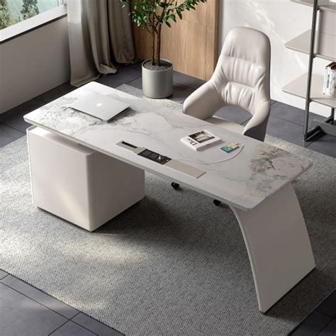 Beautiful Computer Table 的图像结果