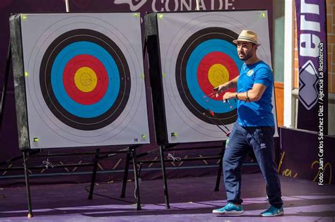 La conexión entre el tiro con arco y la concentración en el deporte