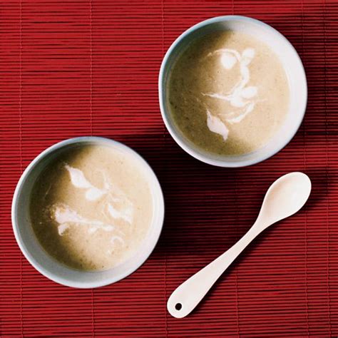 it can be served hot or cold depending on the recipe