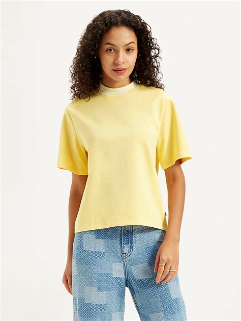 Women's Solid Relaxed Fit T-Shirt – Levis India Store