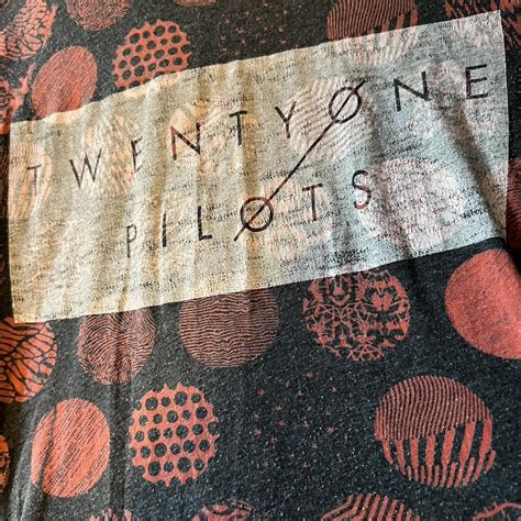 Twenty One Pilots Women's Black and Red T-shirt | Depop