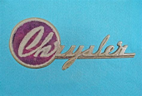 American Auto Emblems: CHRYSLER